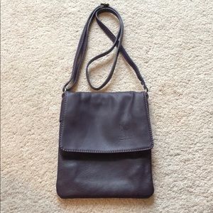 Vera Pelle purple leather crossbody purse
